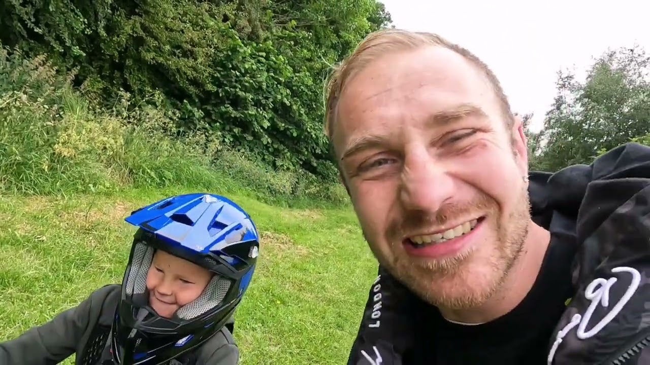 kids electric bikes review. MXR-550 v MXR-1000. off road family fun