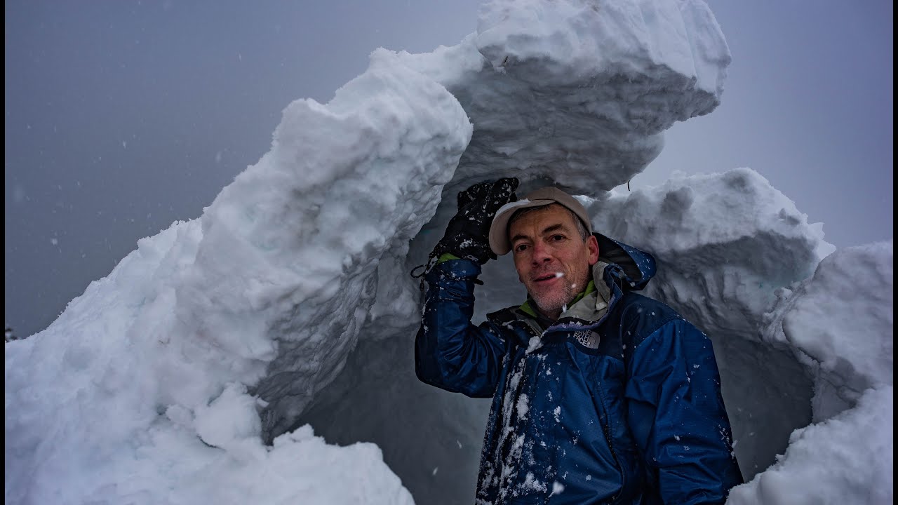 021 - 1ère Randonnée sous la neige en raquettes et construction d'un igloo de fortune
