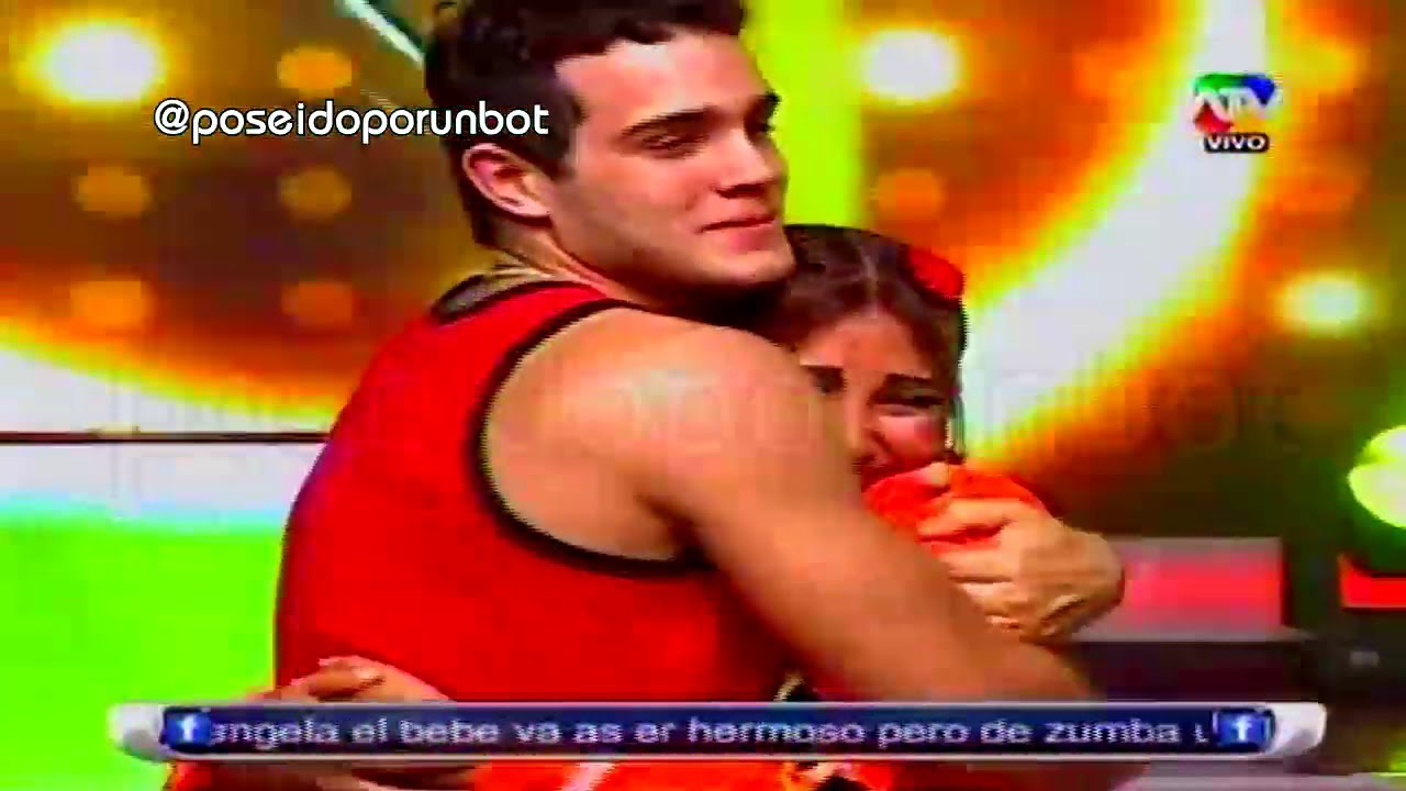 COMBATE: Pucca Visita a Mario Irivarren y se Besan 15/07/13