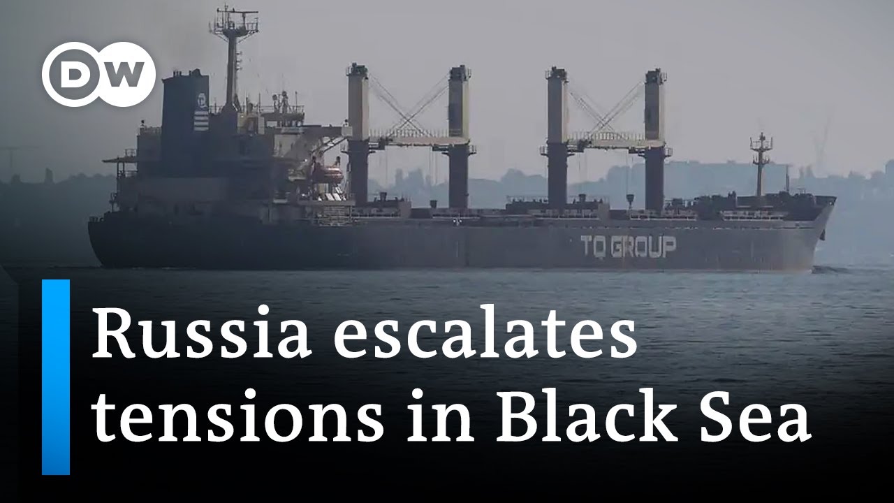 How could Russia targeting civilian ships change the course of the war in Ukraine? | DW News