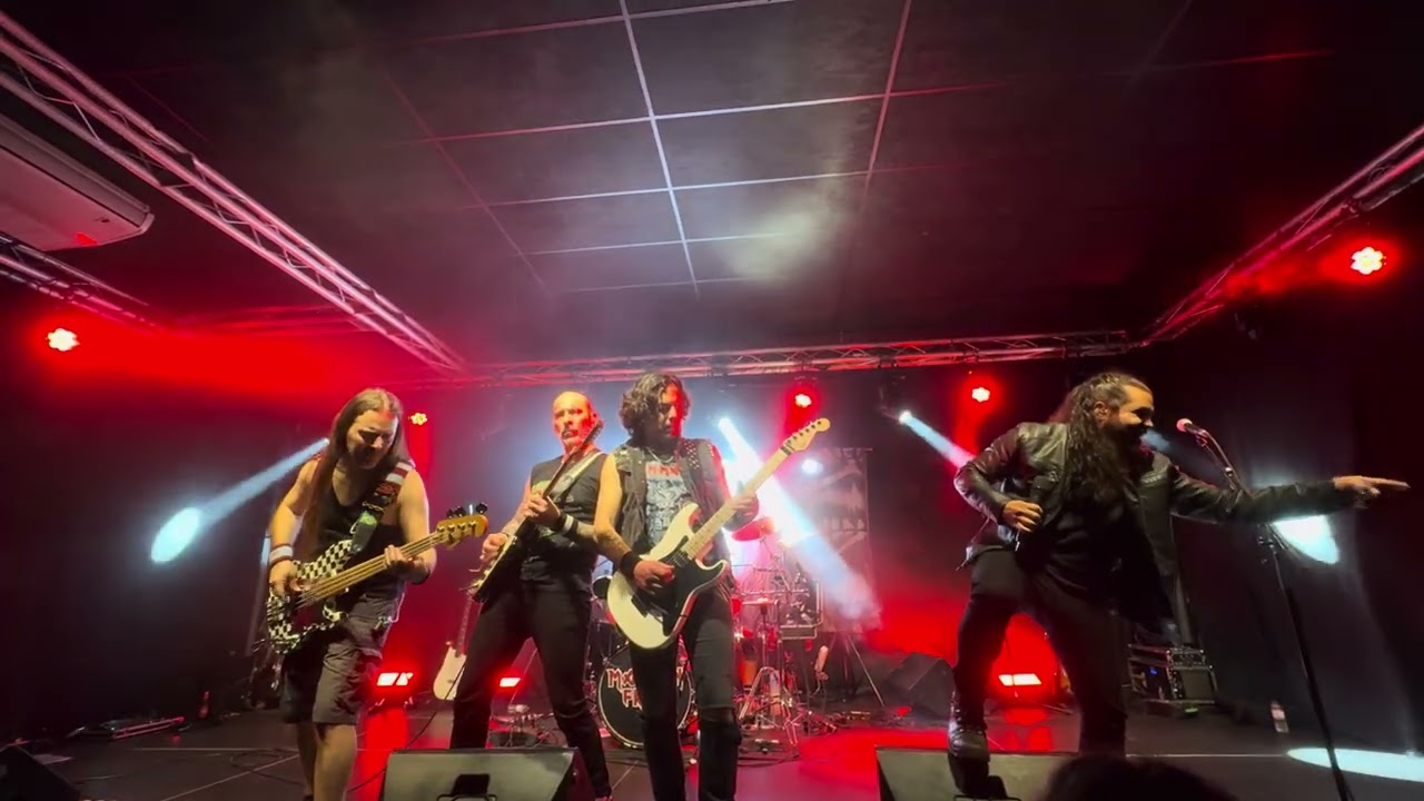 Maiden Free-The Loneliness Of The Long Distance Runner(Iron Maiden Cover)-Live Barcelona-08/02/26