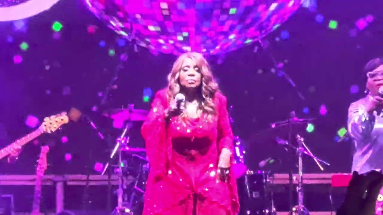 Gloria Gaynor -  I will Survive Live Performance in Dubai #expo#expo2020dubai #grammywinner#gloria