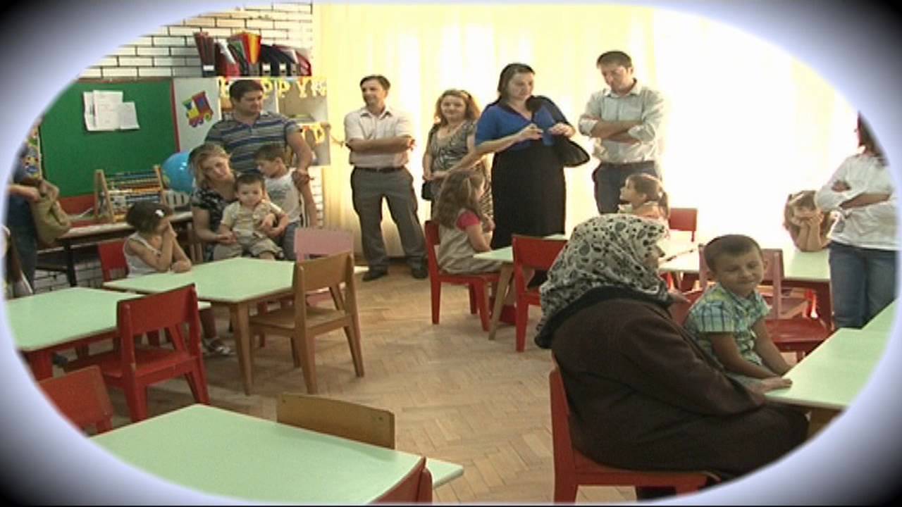 ZILJA E PARË SHKOLLA FILLORE PETAR ZDRAVKOVSKI PENKO DHE ISMAIL QEMALI SHKUP 03 09 2012