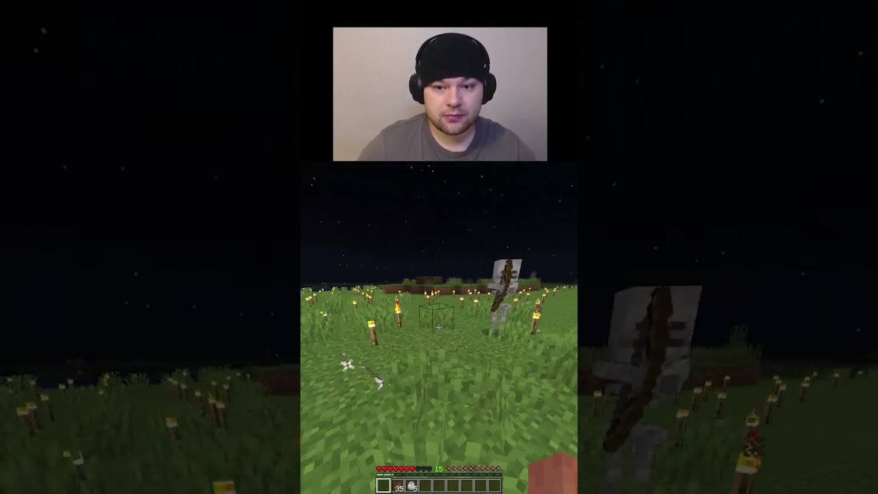 Killing a bedrock skeleton unarmed in minecraft day 54 #shorts #viralshorts