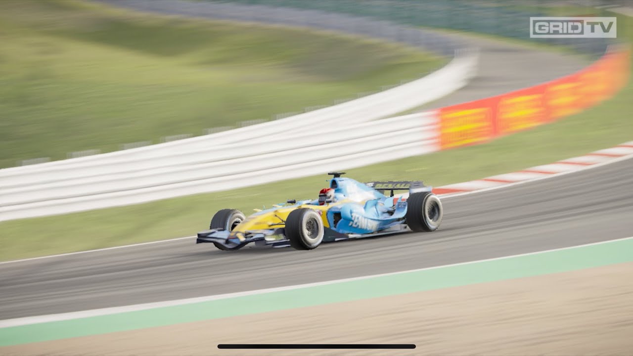 Driving the Renault R26 at Suzuka in GRID Legends on iOS