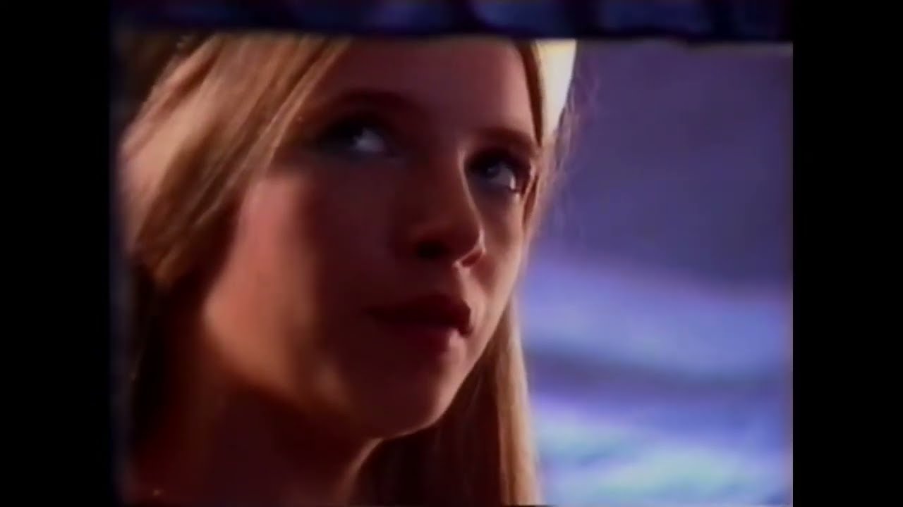 Űrgammák, Xénia Láz, Intró, 1995