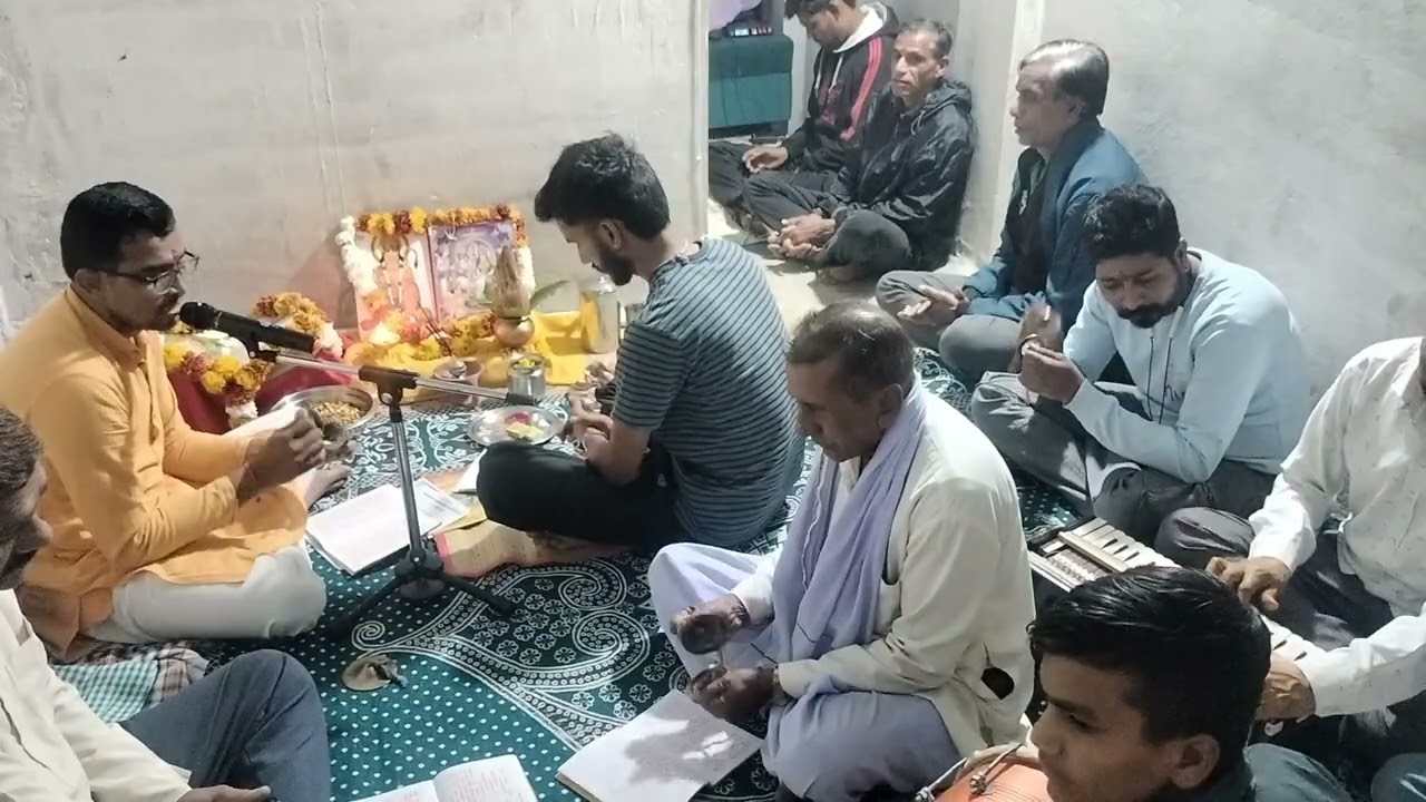 Shree Radha Krishna Mitra Mandal Sunderkand shandar prastuti mhow 