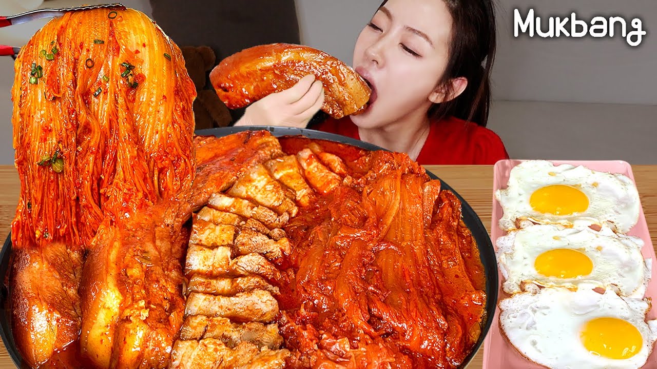 Ынджи~.. Давно не виделись!! Такая красивая... Выдержанное кимчи🧡 Легендарная отварная нежная сви...