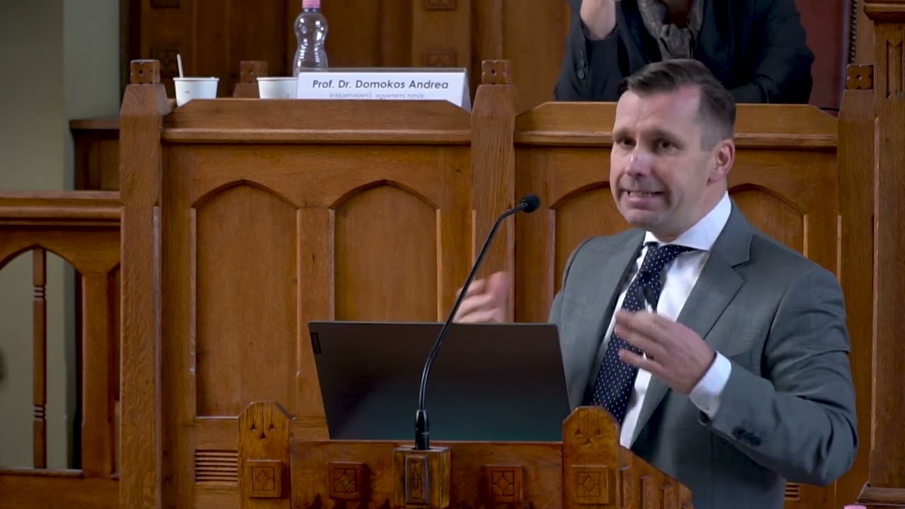 Dr. Békés Ádám - Paradigma váltás a sértett fogalmában?