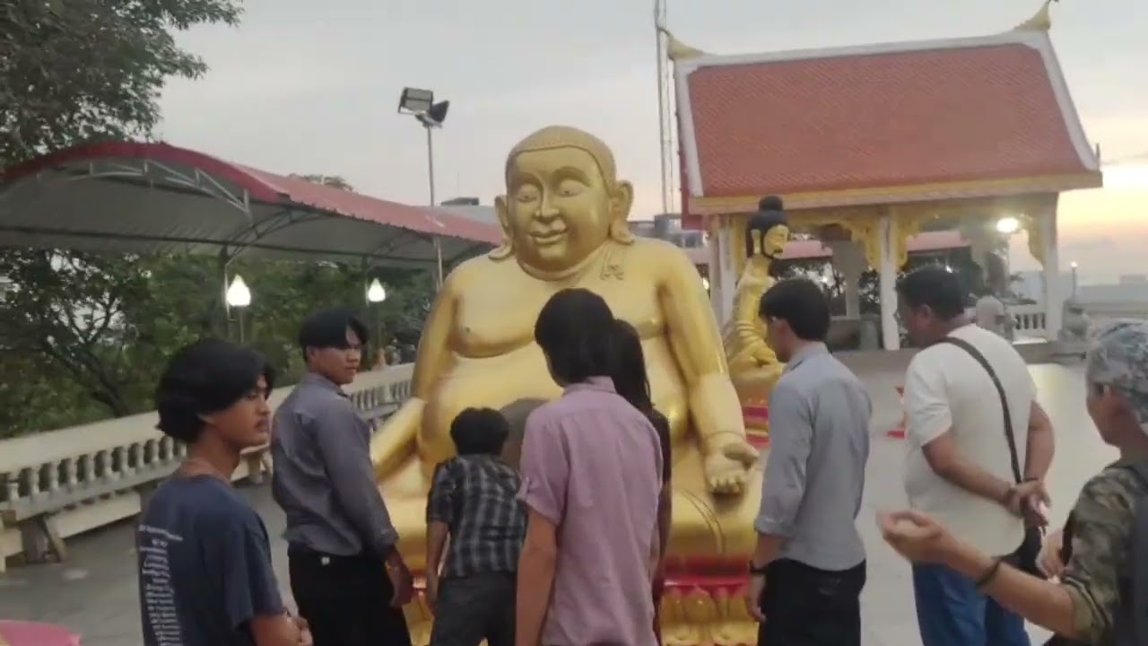 Wat Phra Yai Buddhist Temple Pattaya 