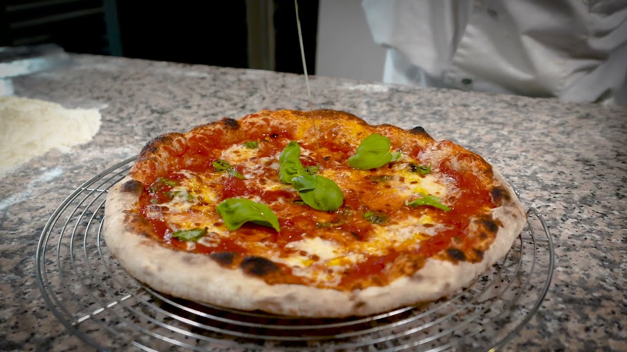 MOLINI PIVETTI - PIZZA MARGHERITA WITH PROFESSONAL PIZZA VERDE
