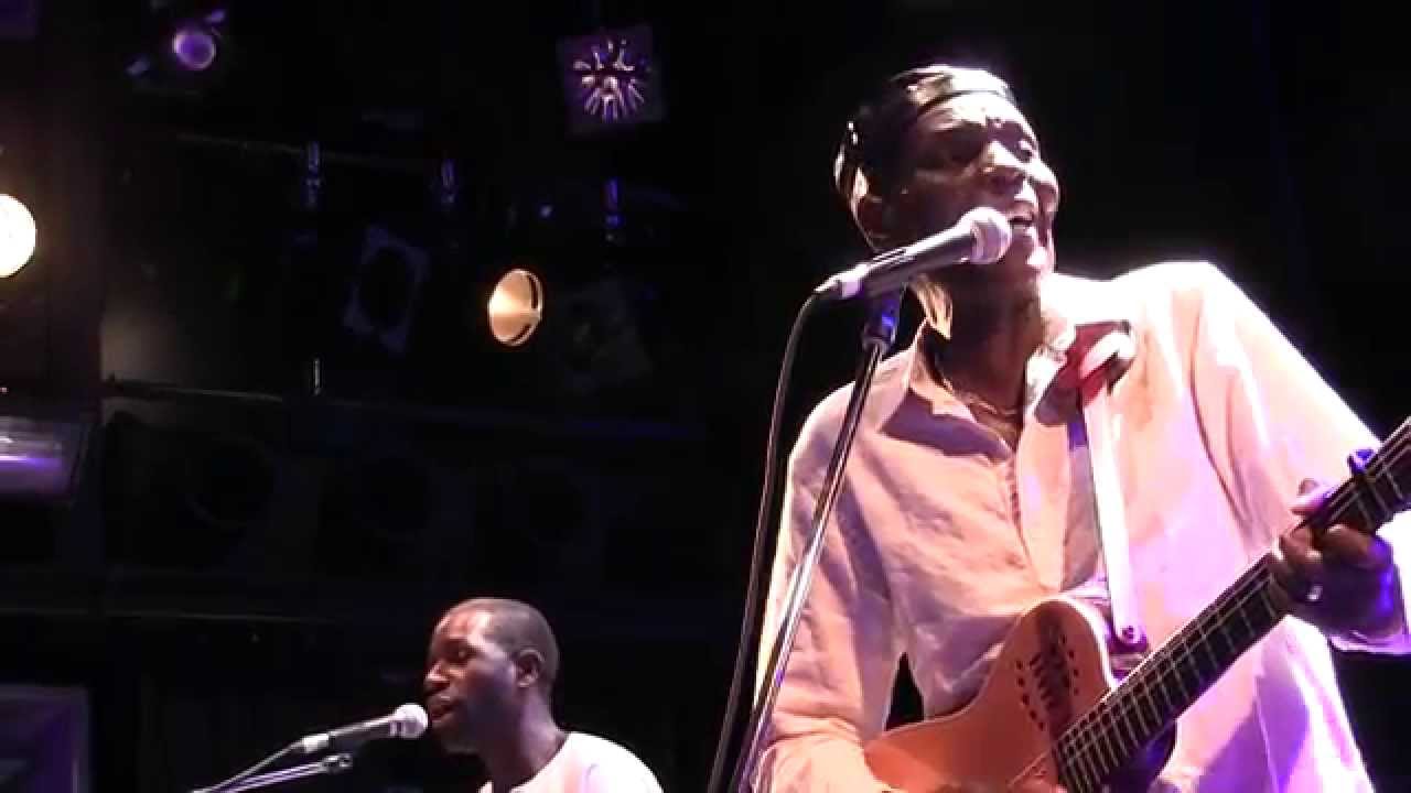 OLIVER MTUKUDZI & THE BLACK SPIRITS Тур по Японии 2013 - Официальная живая съемка-