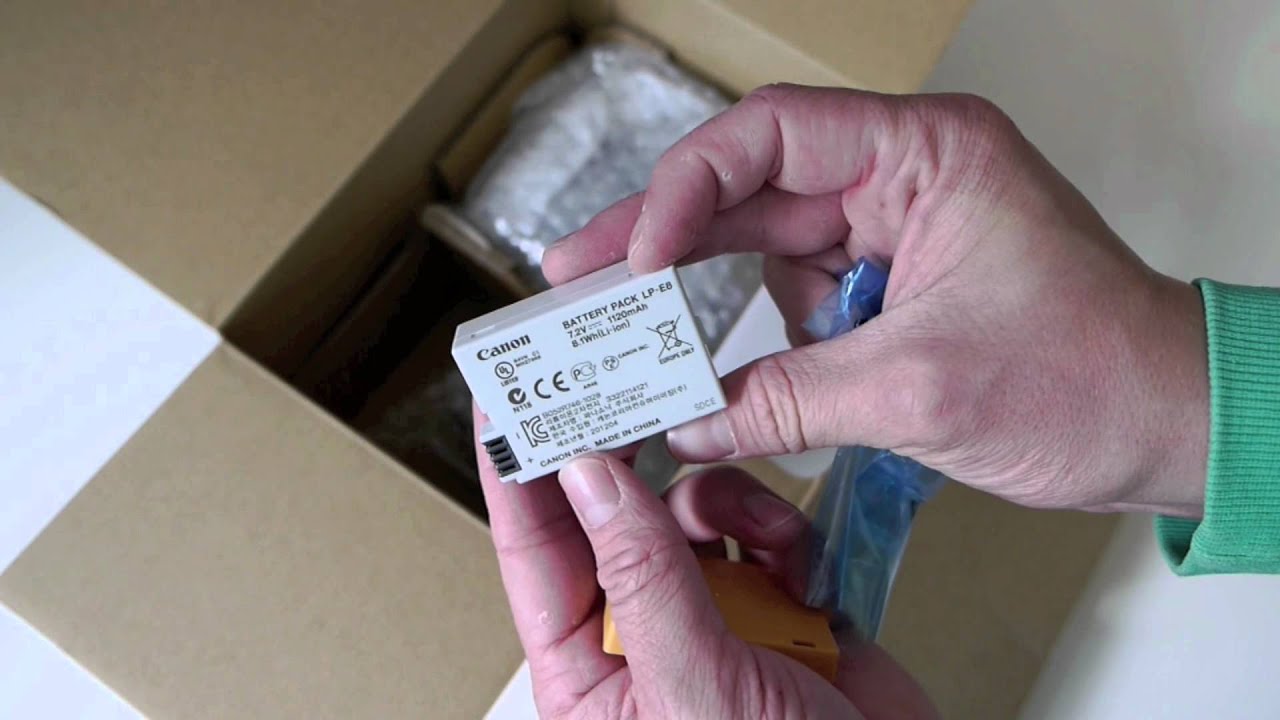 Canon EOS 650D Unboxing