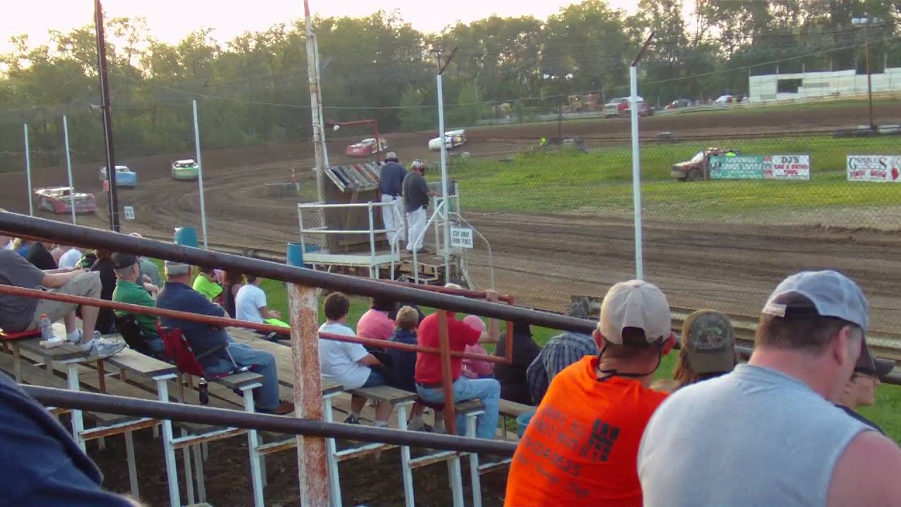 Late Model Heat 1 Lakeville Speedway 5/28/2010