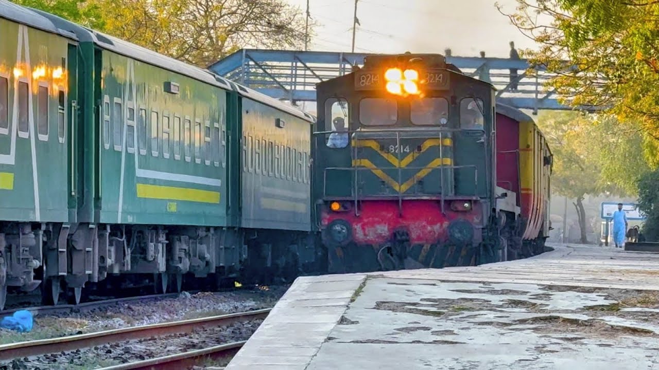 DUAL ACTION (45UP PAKISTAN EXPRESS & 34DN PAK BUSINESS EXPRESS)🚂