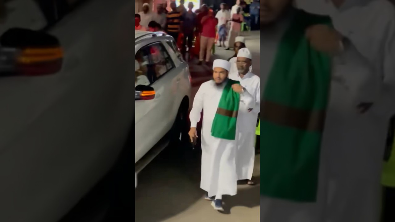 ബീമാ പള്ളിയിൽ നൂറുസ്സാദാത്ത് ബായാർ തങ്ങൾ എത്തിയപ്പോൾ😍#viral#shorts#video#bayarthangal#noorussadath