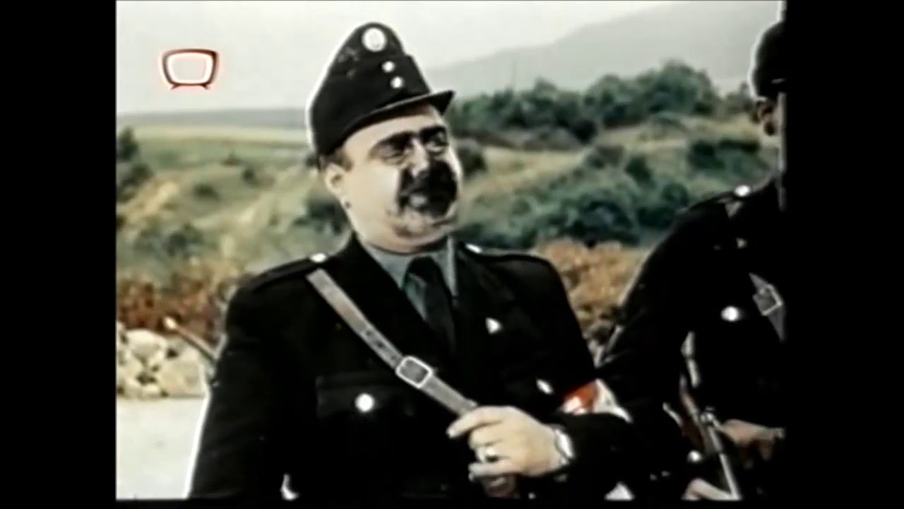 Részlet a Fel a fejjel c. filmből.