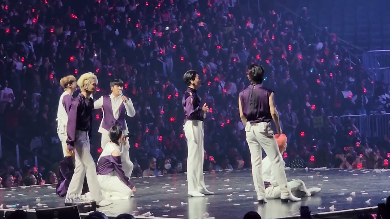 Ateez Break the Wall tour in Atlanta Day 1 Jongho magic show full