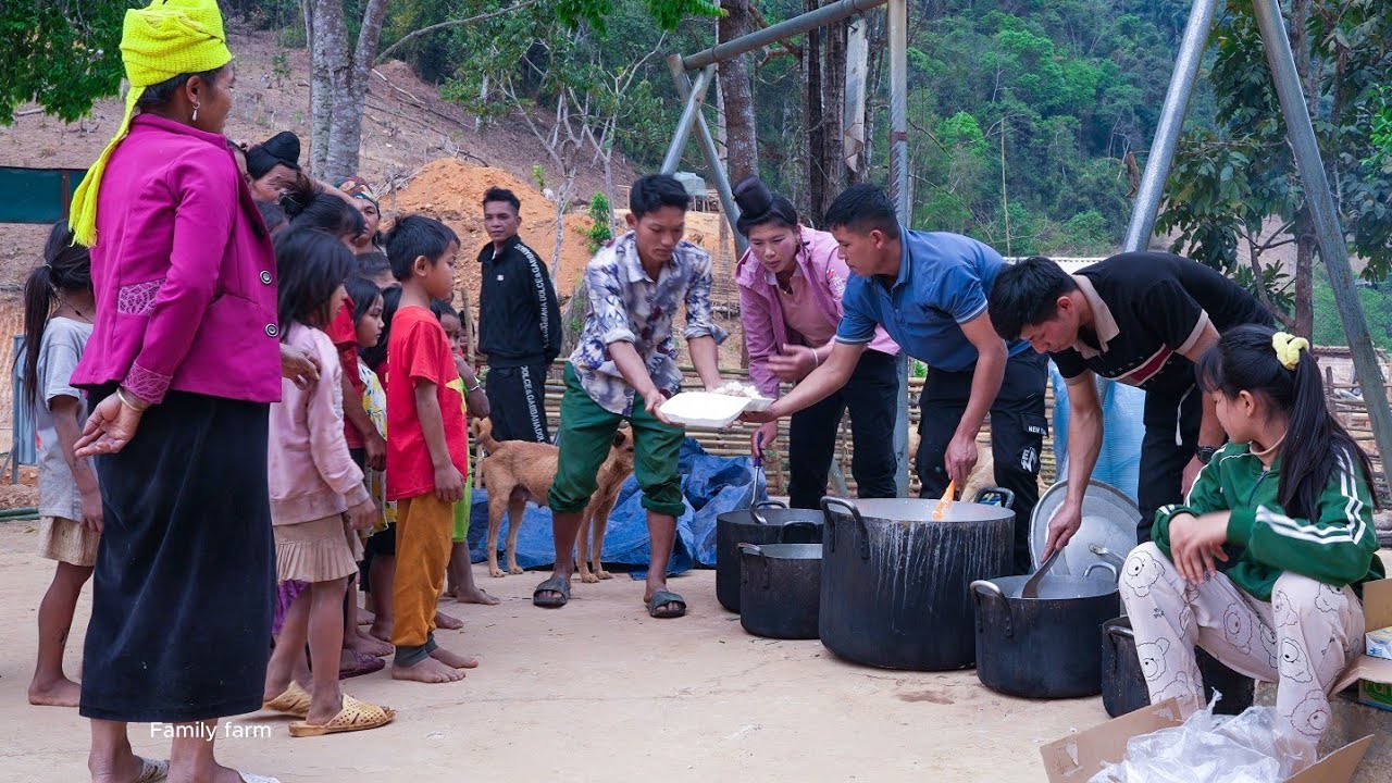 Touched by the Kindness of a Family, Cooking a Lunch Full of Love in a Remote Area | Family Farm