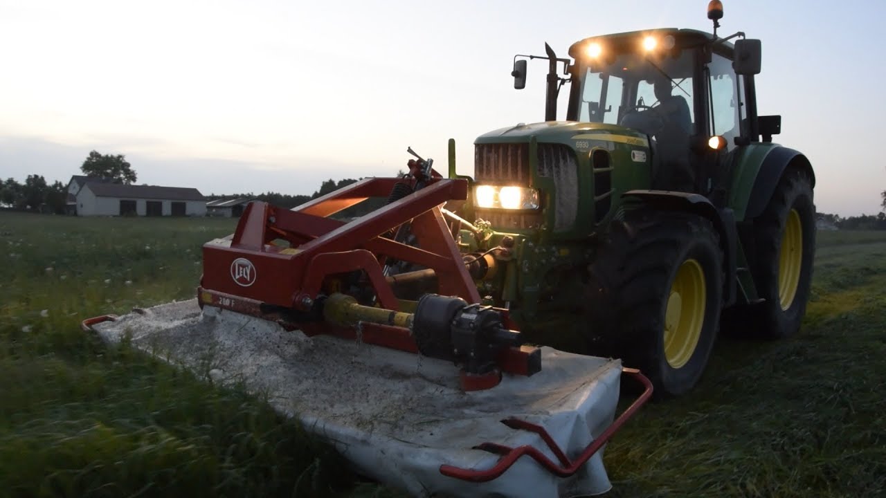 Koszenie i zbi&oacute;r trawy | John Deere | New Holland | LELY | Kuhn |  Grasssilage | AgrarEU