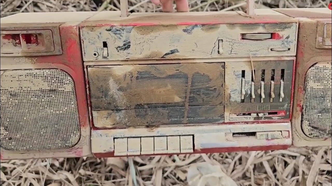 Reparación y restauración de reproductor de casetes Sony CFS1000S versión roja.
