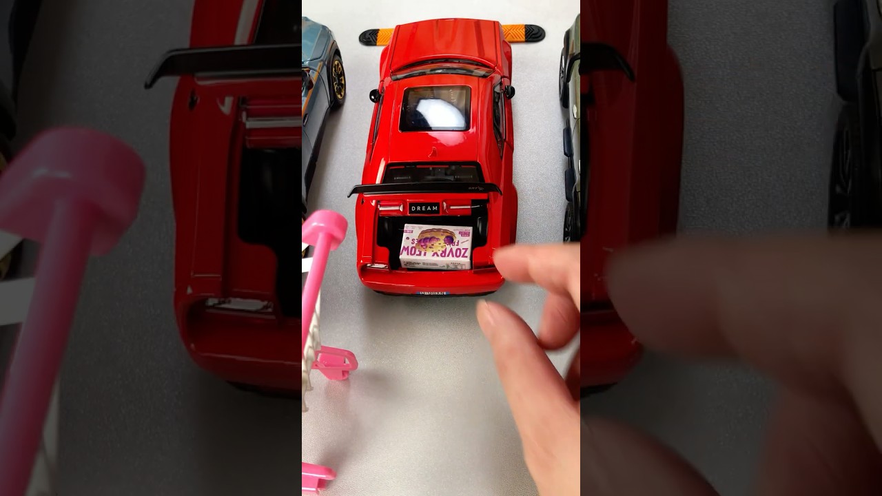 Dodge Challenger SRT Hellcat 1:24 Model &ndash; Supermarket Shopping Run!  #rawmotors #automobile #car