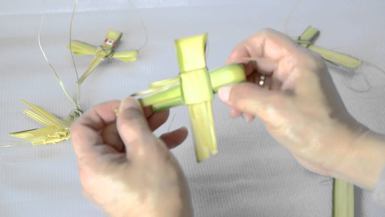 Palm Leaf Art - How to make a Palm Cross