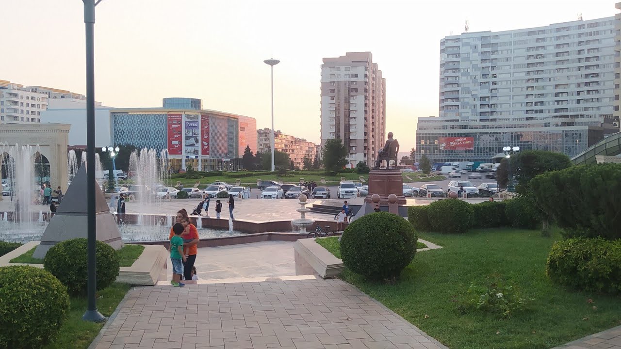 Xətai rayonu, Əhmədli qəsəbəsindəki H.Əliyev parkı.