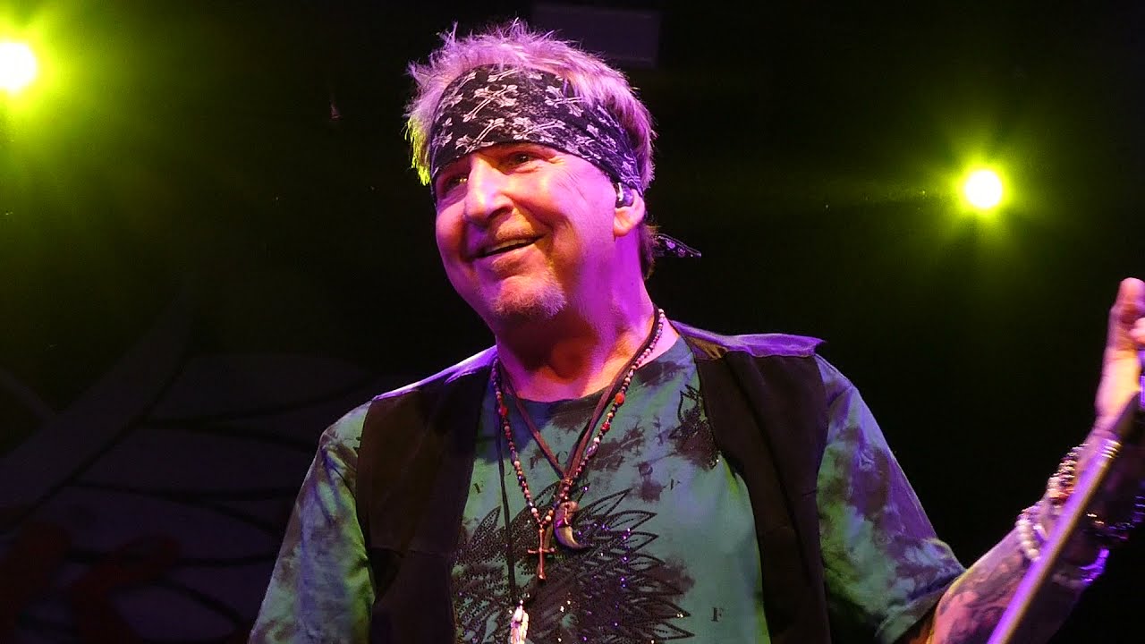 Jack Russell's Great White - Call It Rock N' Roll / Heart The Hunter Live in Houston, Texas