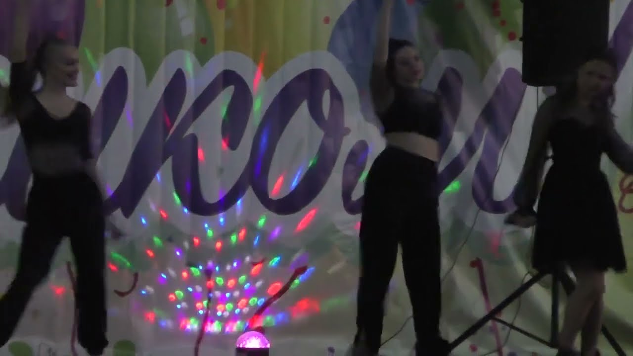 Дискотека в деревне / Disco in the village