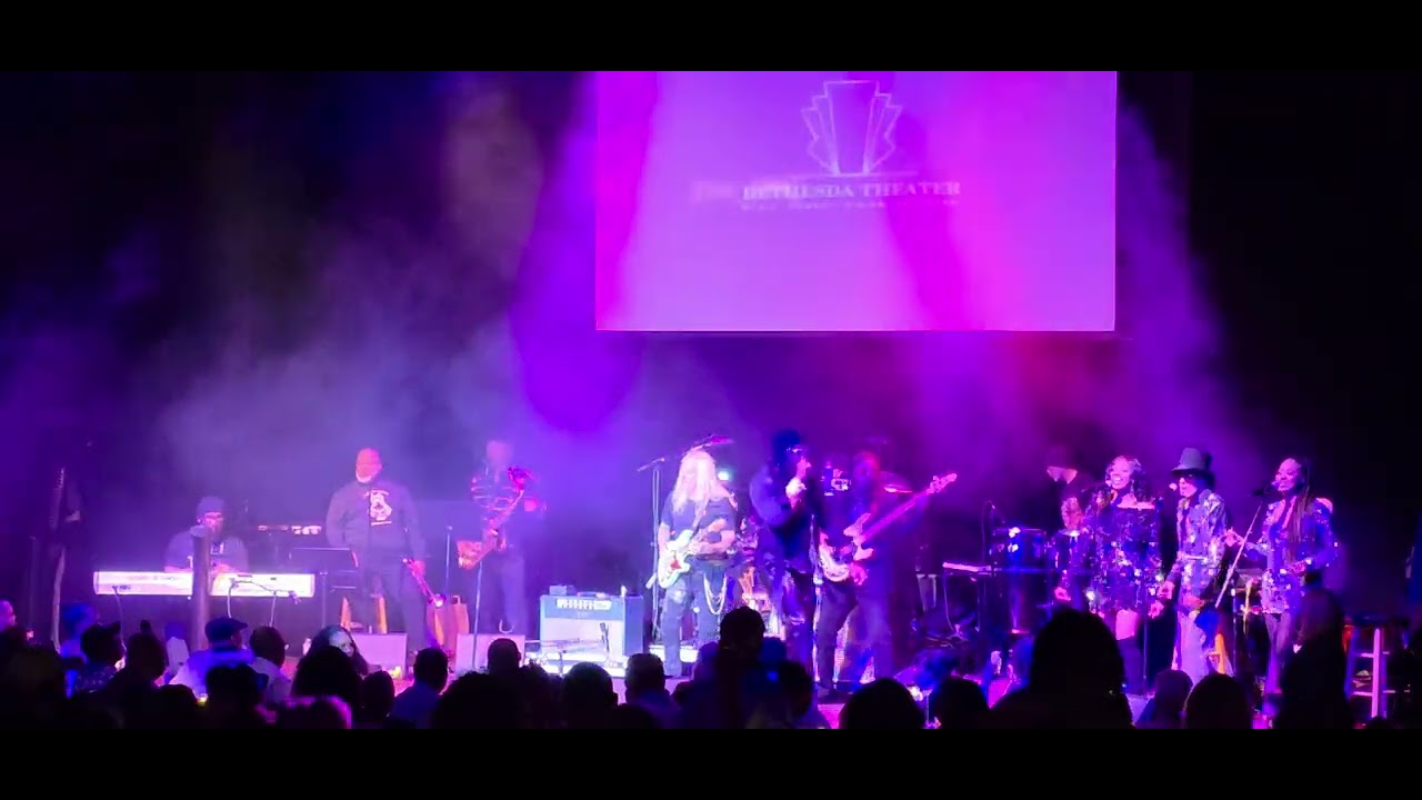 Rick James Stone City Band sings 