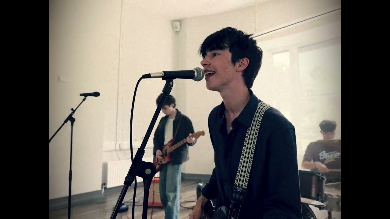The Suite - Wanna-be (Official Video)