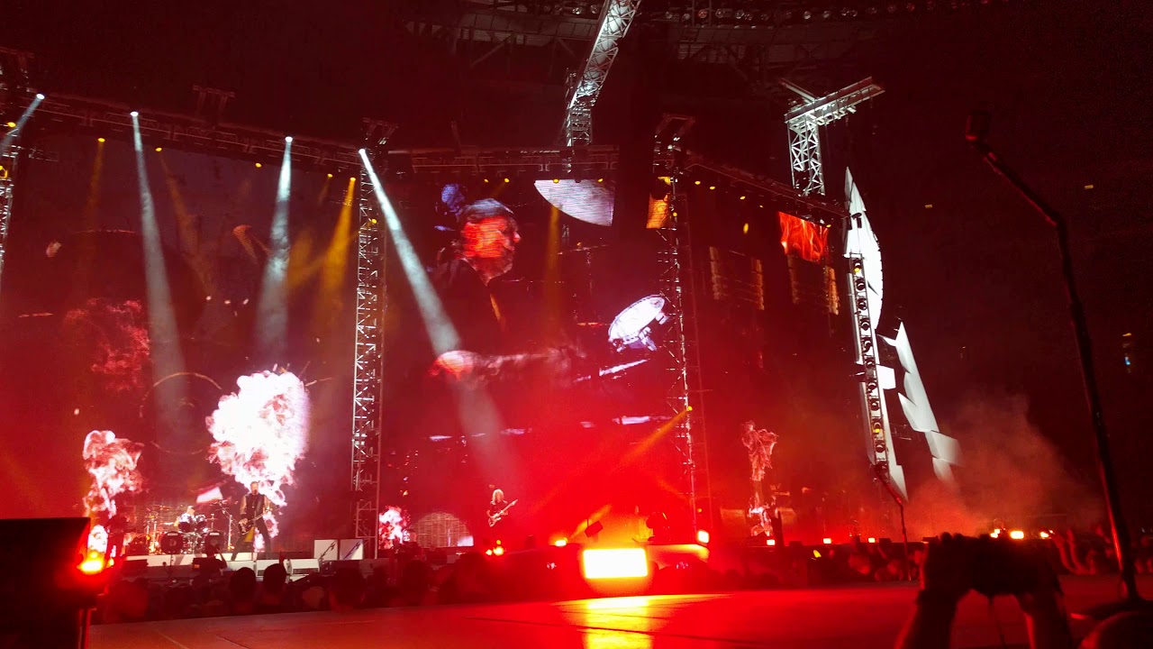 'Fuel' by Metallica - @ Rogers Centre, Toronto - July 16th, 2017