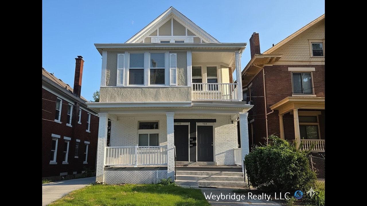 923 Rogers Place | 3 Bedroom Apartment with Private Office for Rent in Walnut Hills - Cincinnati, OH