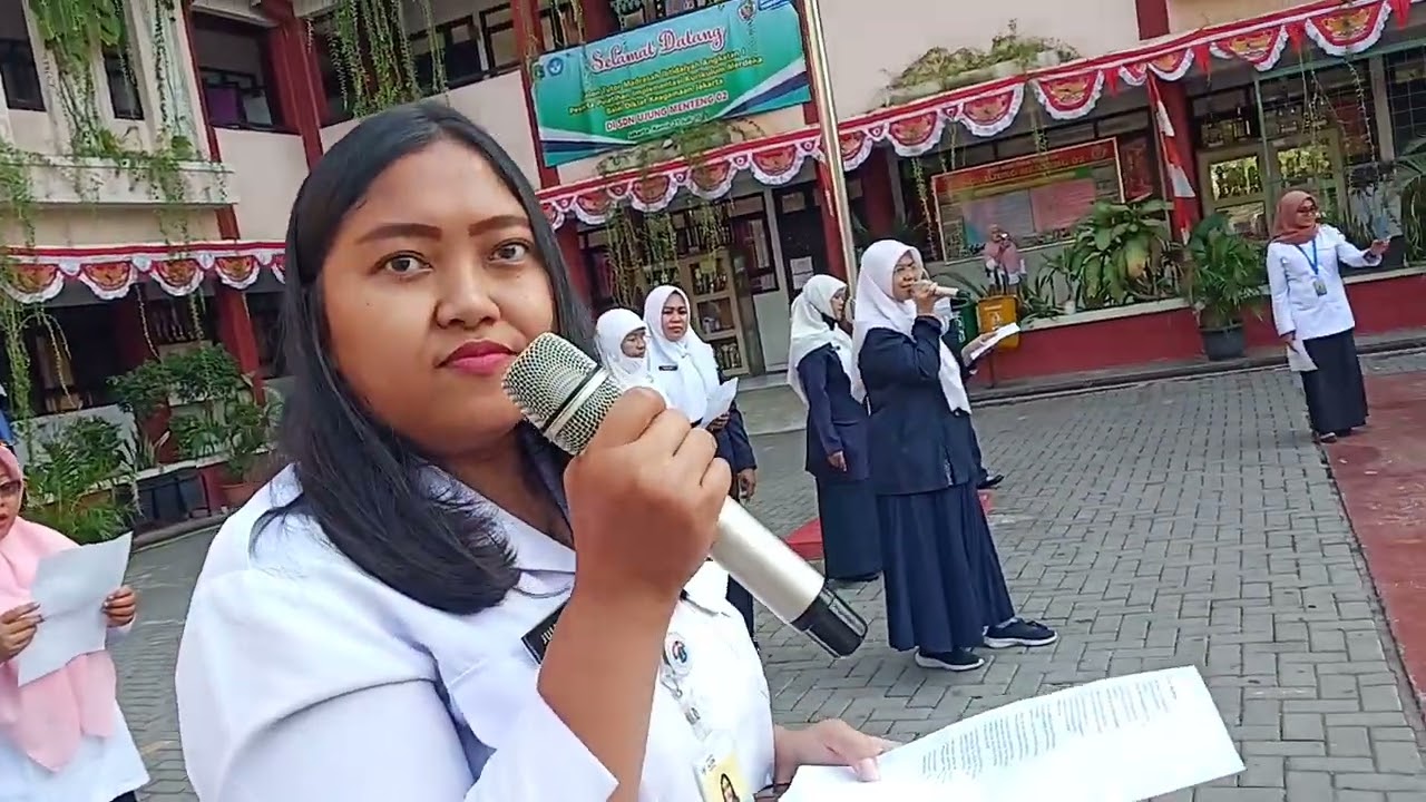 Cover lagu saat kau telah mengerti versi guru