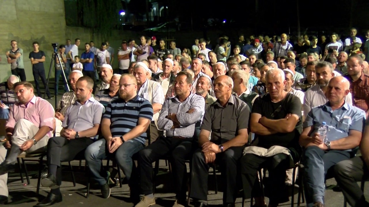 ‘Tingujt e Atdheut’ organizuar nga shoqata kulturore Mesazhi, në fshatin Çellopek