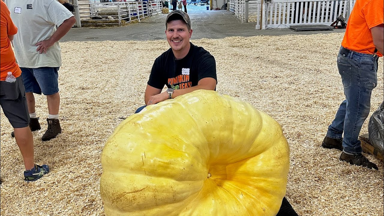 Episode #24 How to grow a giant pumpkin. Weigh off day at The Big E. What will Casper weigh? #garden
