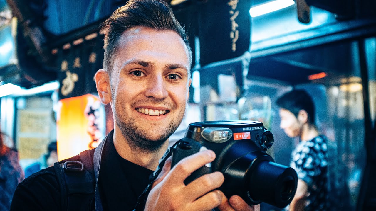 SHOOTING with a FUJIFILM INSTAX… Tokyo Street Photography