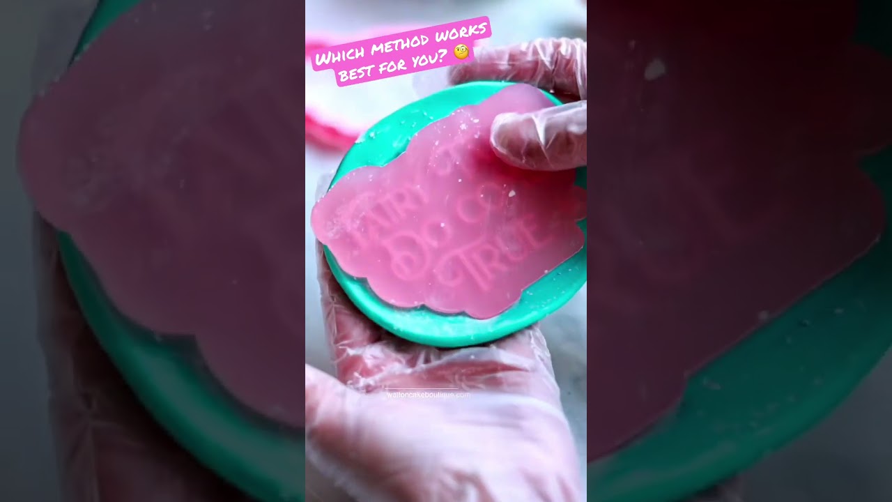 Which method works best for you? 🧐 fondant under the stamp or rolling it over the cookie stamp?