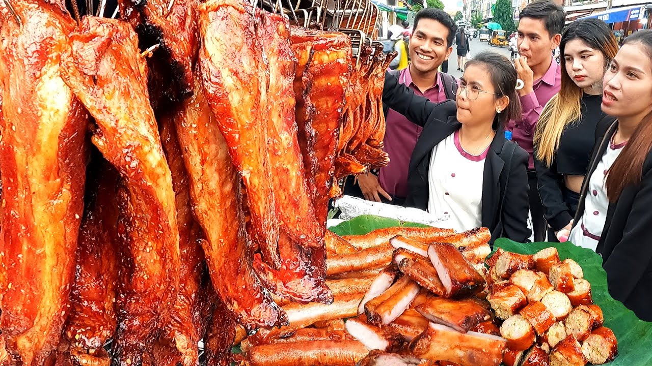 Best Cambodian street food! BBQ pork rib, duck & sausage