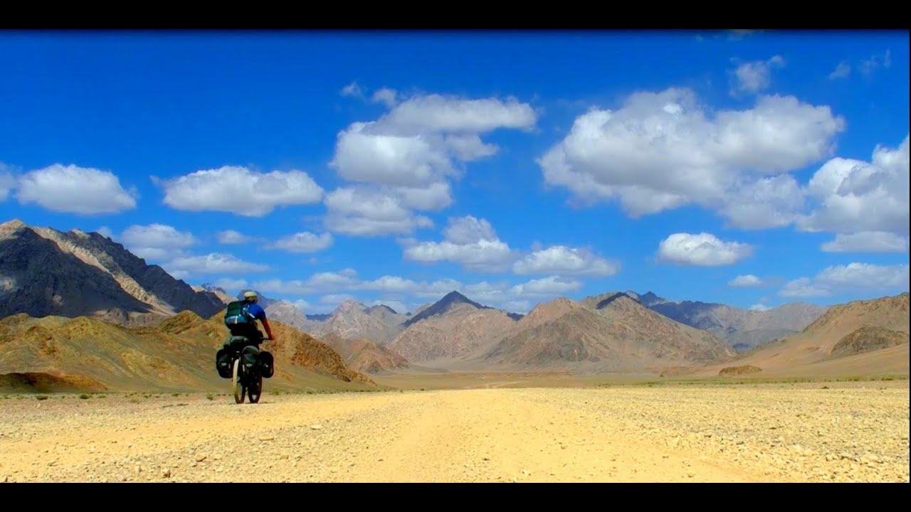 850 km en vélo dans les montagnes du Pamir au Tadjikistan - Alain Yomède