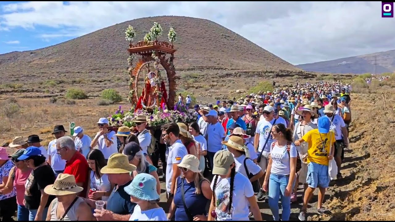 Bajada del Socorro , la romería canaria más antigua, en la edición más multitudinaria de su historia