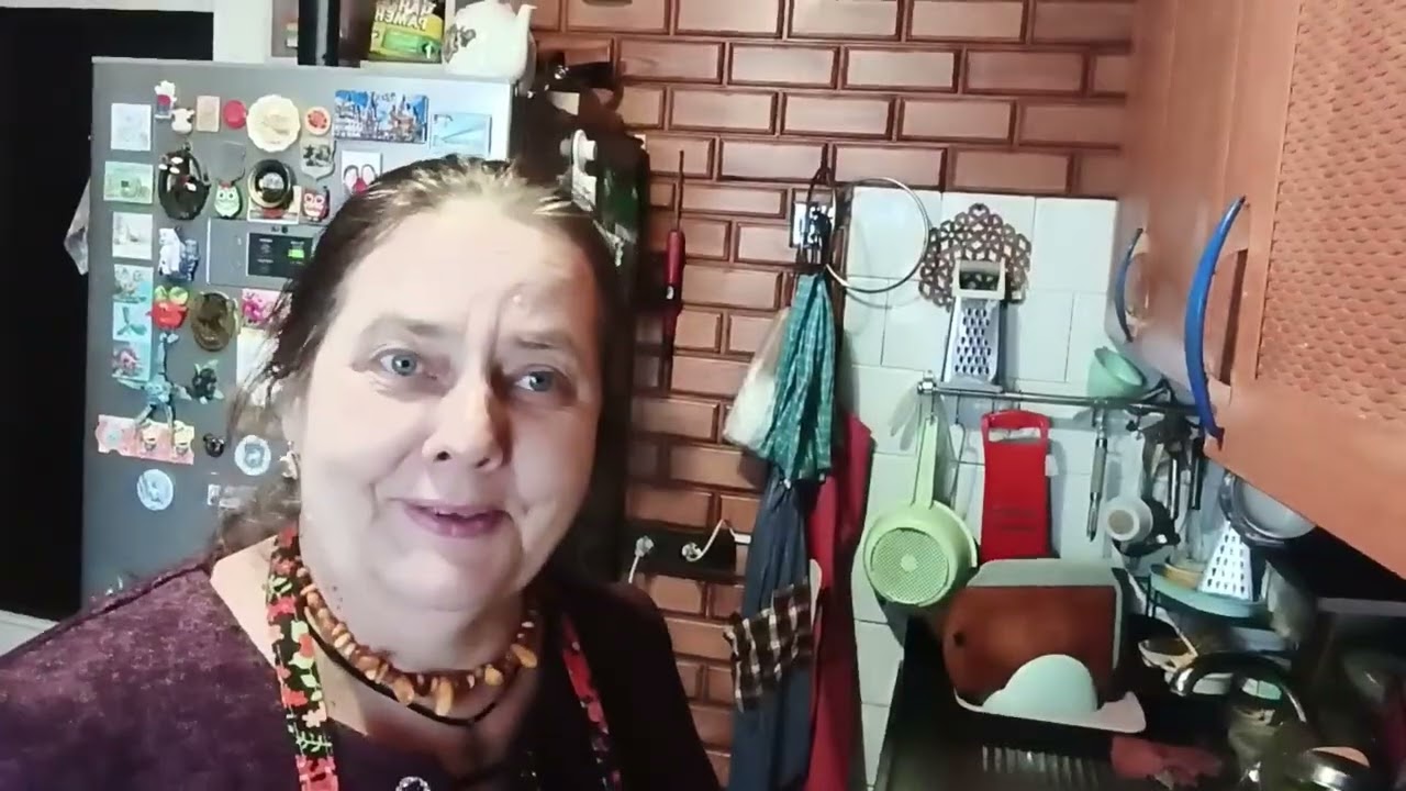 Завтракаем и готовим на обед мясные рулетики.