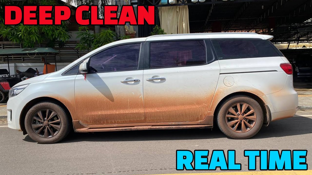 KIA Carnival Deep Cleaning – Layers of Dirt Washed Away