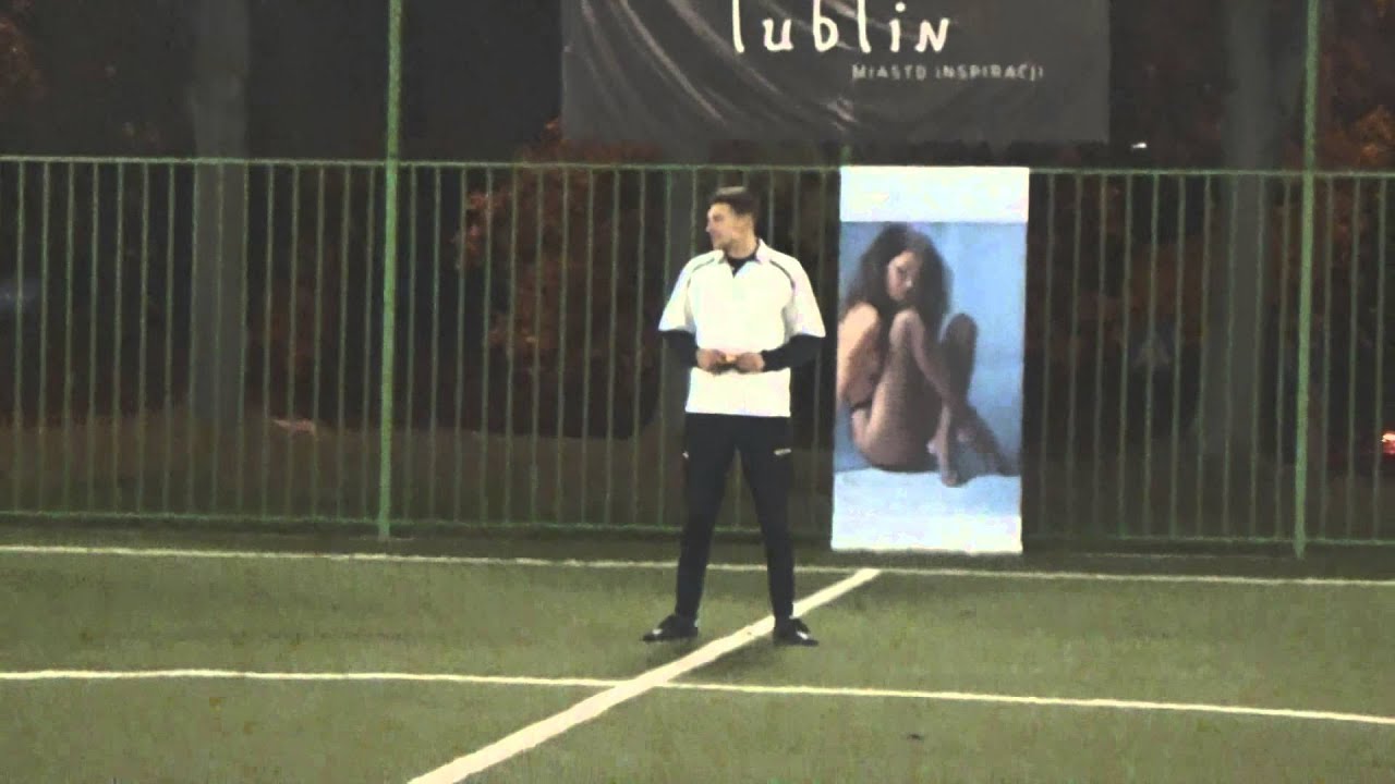 Piłka nożna w spódnicach - Soccer in skirts