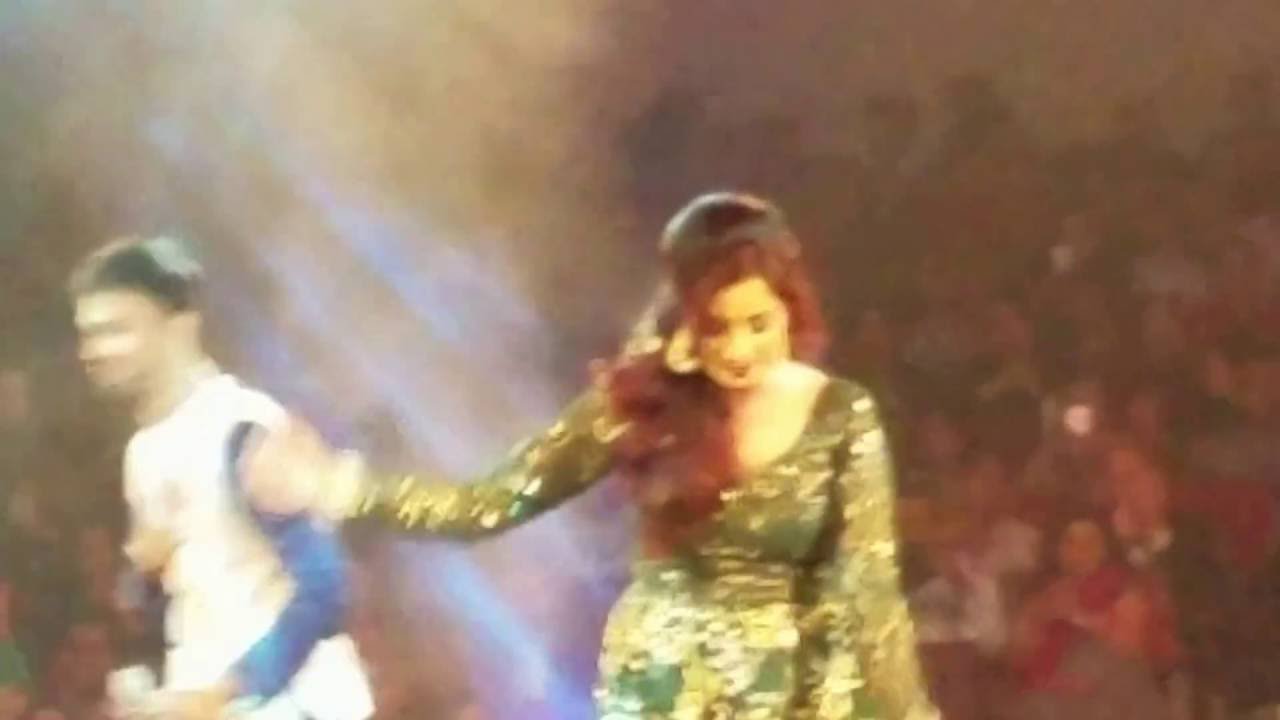 Shreya Ghoshal live in Houston  Part 1