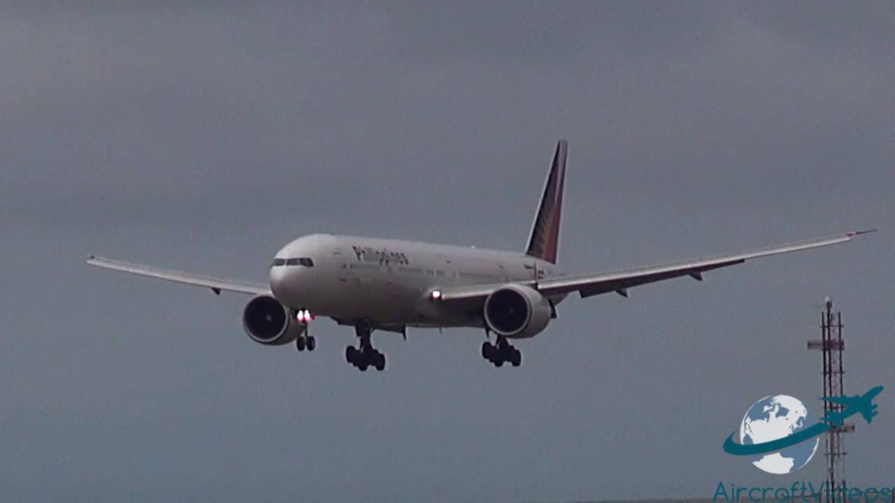 Philippine Airlines 777-3F6/ER [RP-C7774]