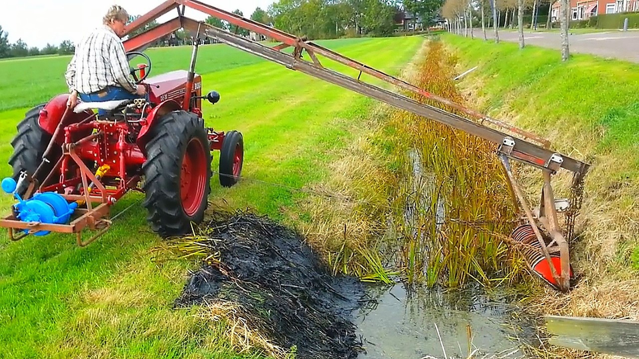 Amazing Ditch Cleaning Machines Working On Another Level