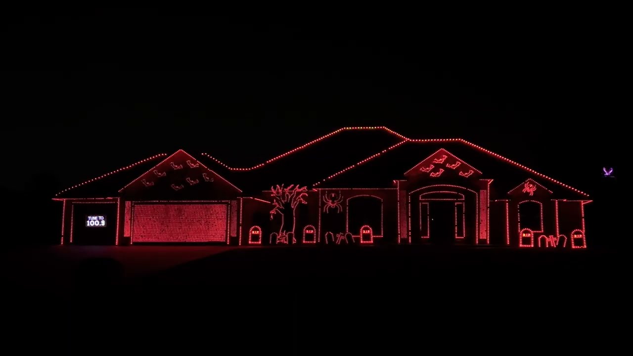 Stranger Things Intro & Running Up That Hill by Kate Bush - 2025