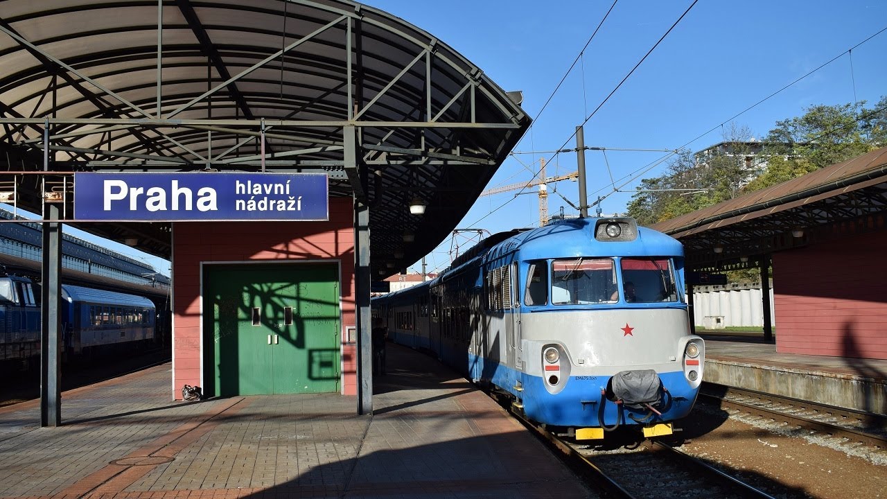 Praha hl.n. s ČD 163, 362, 371, 451 (Žabotlam); Arriva Bobina, 845; KŽC 749; 759 002; RJ, ... [2019]